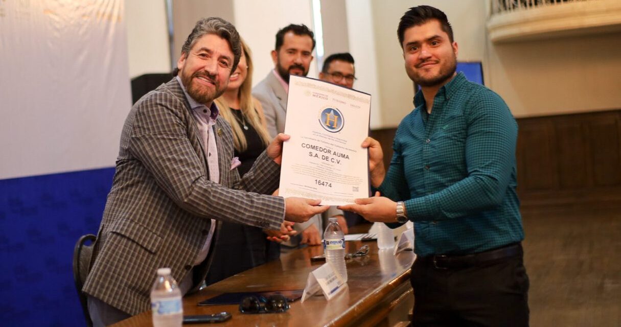 Reciben distintivos de Calidad Turística 34 empresas de la ciudad de Chihuahua