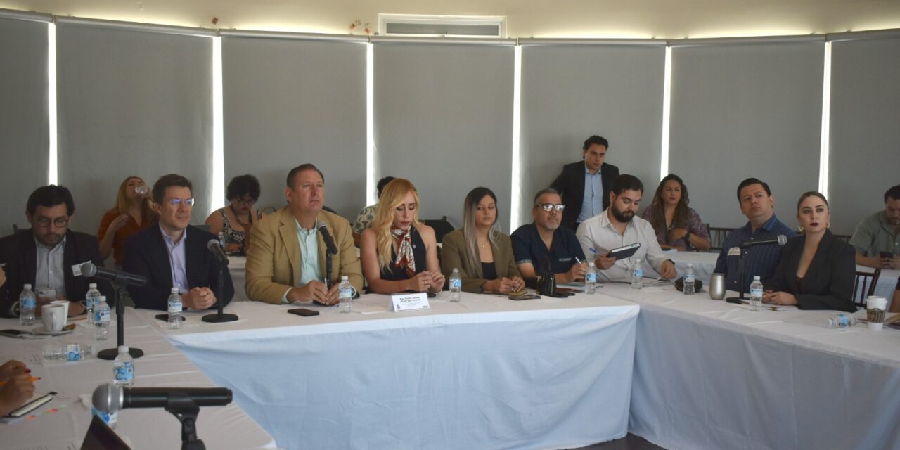 Instalan mesa de trabajo para creación de nueva ley para la comercialización de bebidas alcohólicas