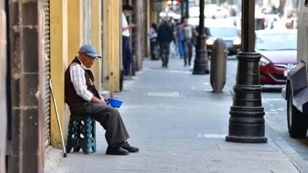 Aumenta pobreza laboral en México