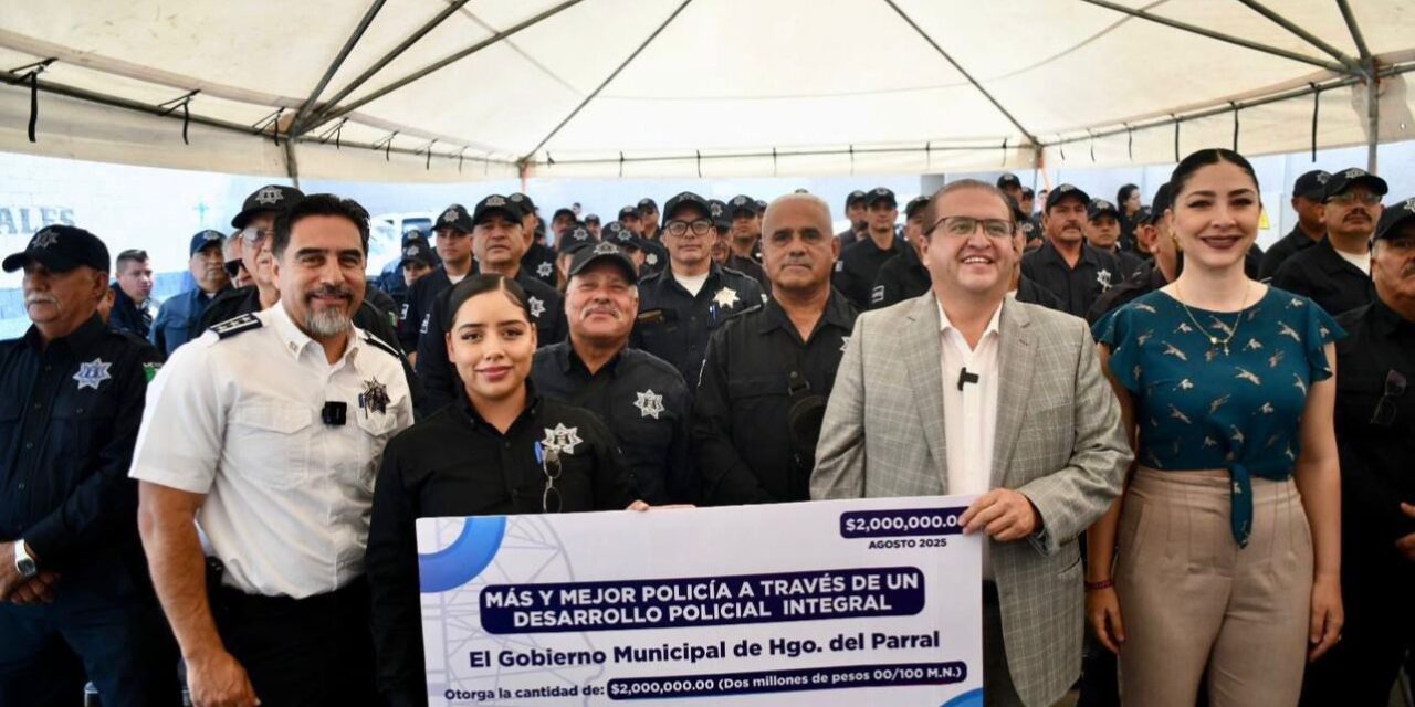 Entregan en Parral $2 millones en apoyos económicos a policías municipales