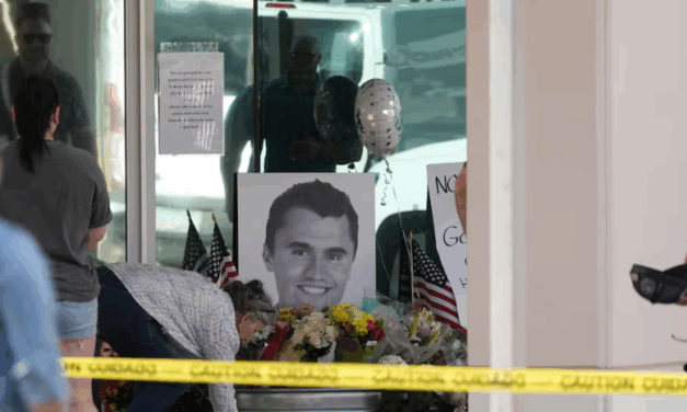 ¿Quién mató a Charlie Kirk, el icono de la juventud trumpista en Estados Unidos?