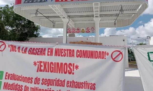 Frenan en Playa del Carmen a gasera de la pipa que explotó en Iztapalapa; hizo estación sin permisos