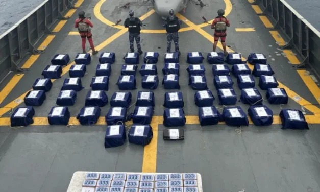 Incauta Marina tonelada y media de coca en Guerrero