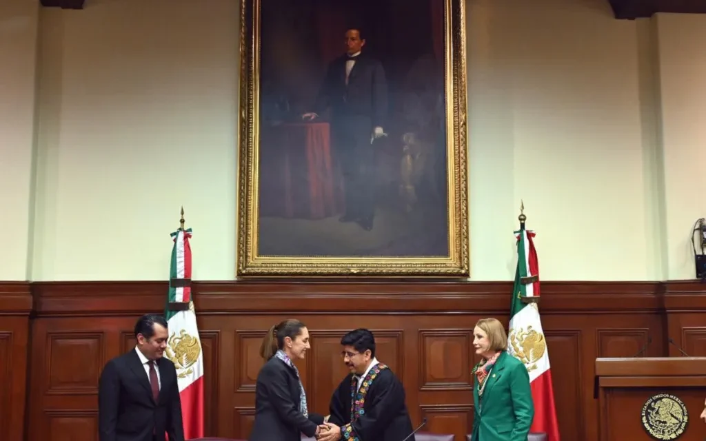 Ministros no ganarán más que la presidenta