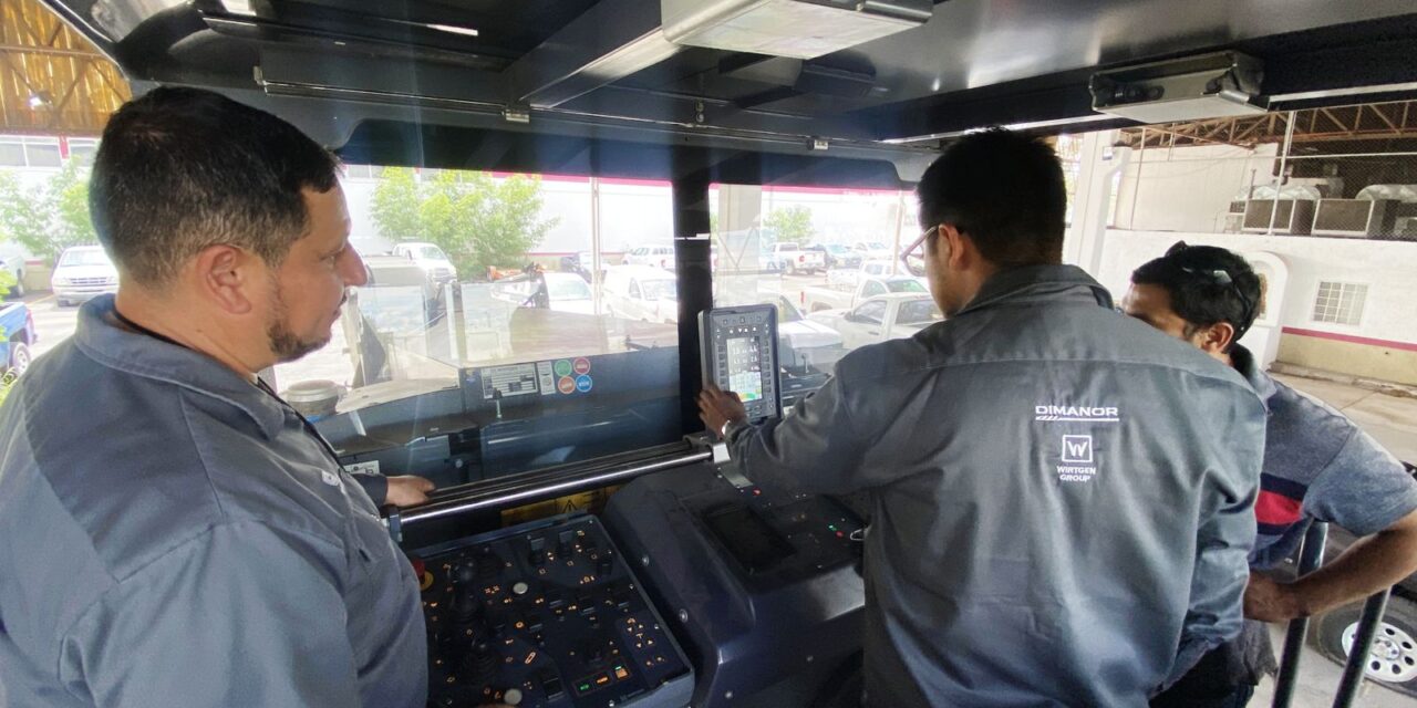 Capacita Centro SICT Chihuahua a operadores de tren de pavimentación