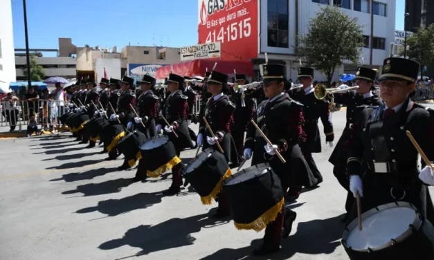 Invita Estado al desfile cívico-militar