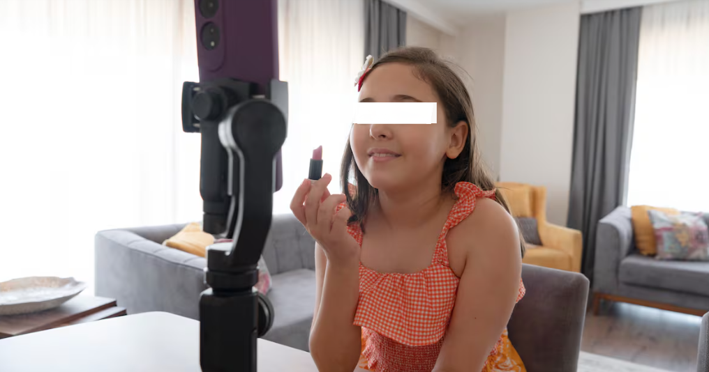Niños ‘influencers’, los olvidados de las leyes de protección de la infancia en Internet