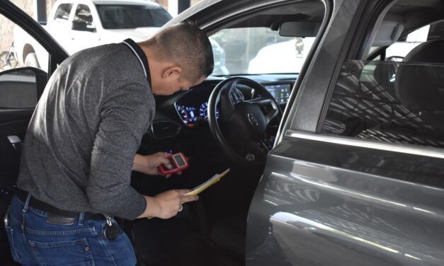 Alertan ante fraudes en compra o venta de vehículos