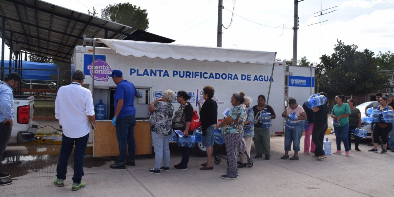 Distribuye Coespris más de 5 mil litros de agua purificada en comunidades rurales