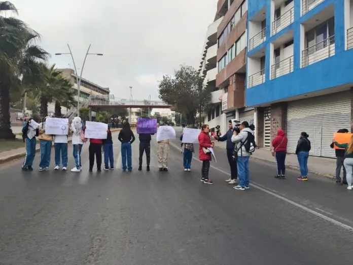 Denuncian 400 menores que volvieron pornográficas sus fotos