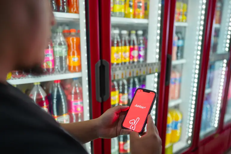 Quieren llevar la IA a tienditas del barrio