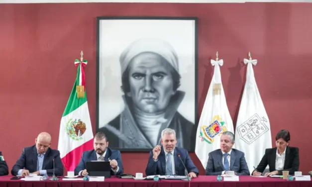 Tiene familia vinculada al narco, pero culpa a Calderón y a Peña