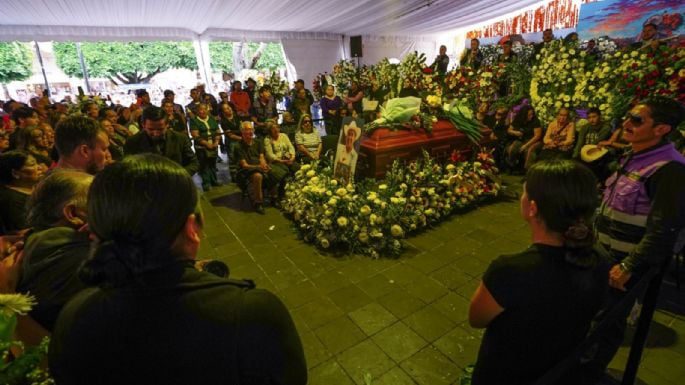“Mataron al mejor presidente de México”: el emotivo discurso de la viuda del alcalde asesinado