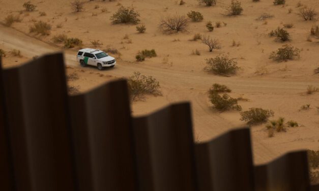 «Histórica reducción de cruces fronterizos, afirma CBP»