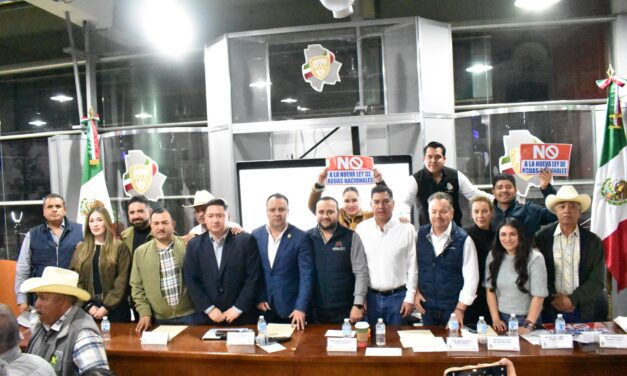 Llevan a cabo mesa de diálogo entre legisladores federales y locales con productores chihuahuenses