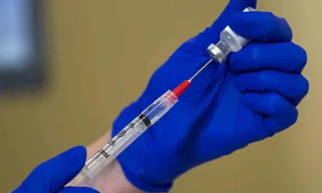 Urgen a acelerar vacunación en México