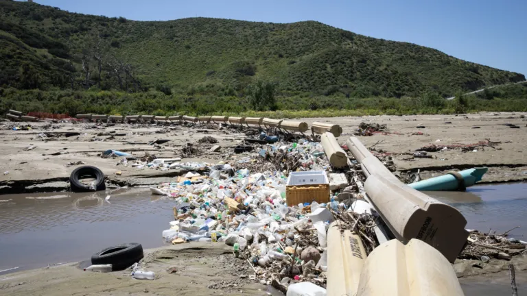 Exige entrega inmediata de agua