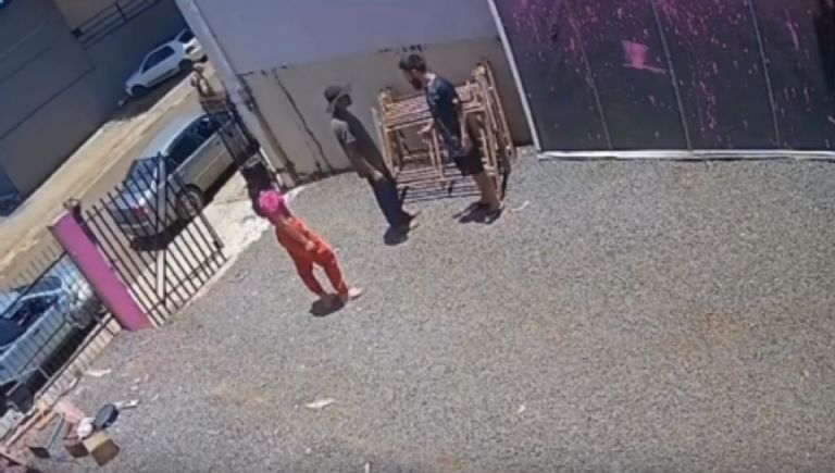 Suegro asesina a su yerno porque su hija era víctima de violencia, una cámara grabó el crimen