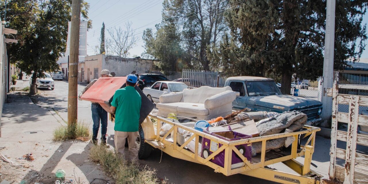 Continúan campañas de descacharrización y vacunación antirrábica en Camargo