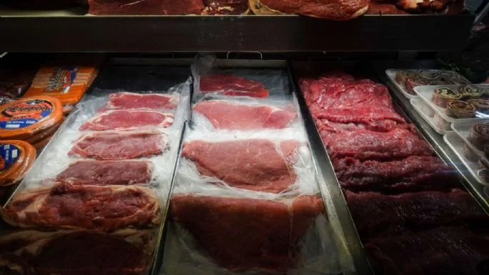 Mexicanos consumirán menos carne en 2026 por alza de precios