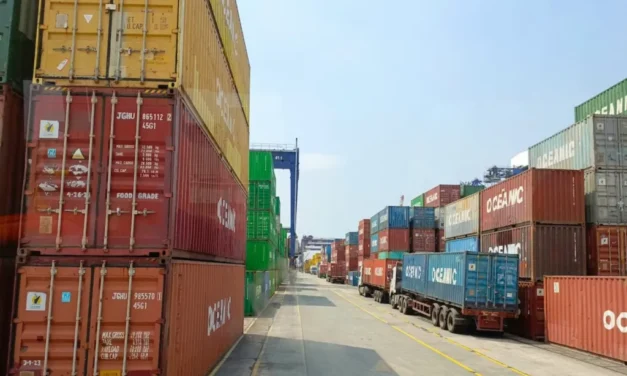 Acabaron 40 años de apertura comercial