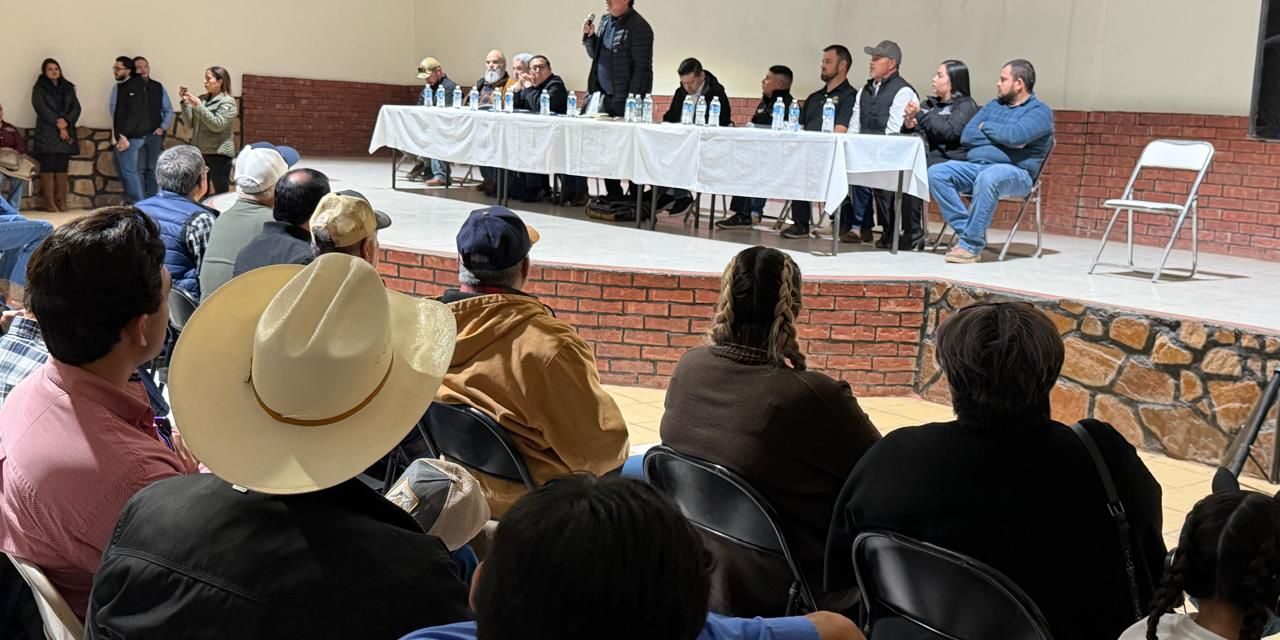  Acuerdan productores de Galeana mesas de trabajo con Conagua y Sader