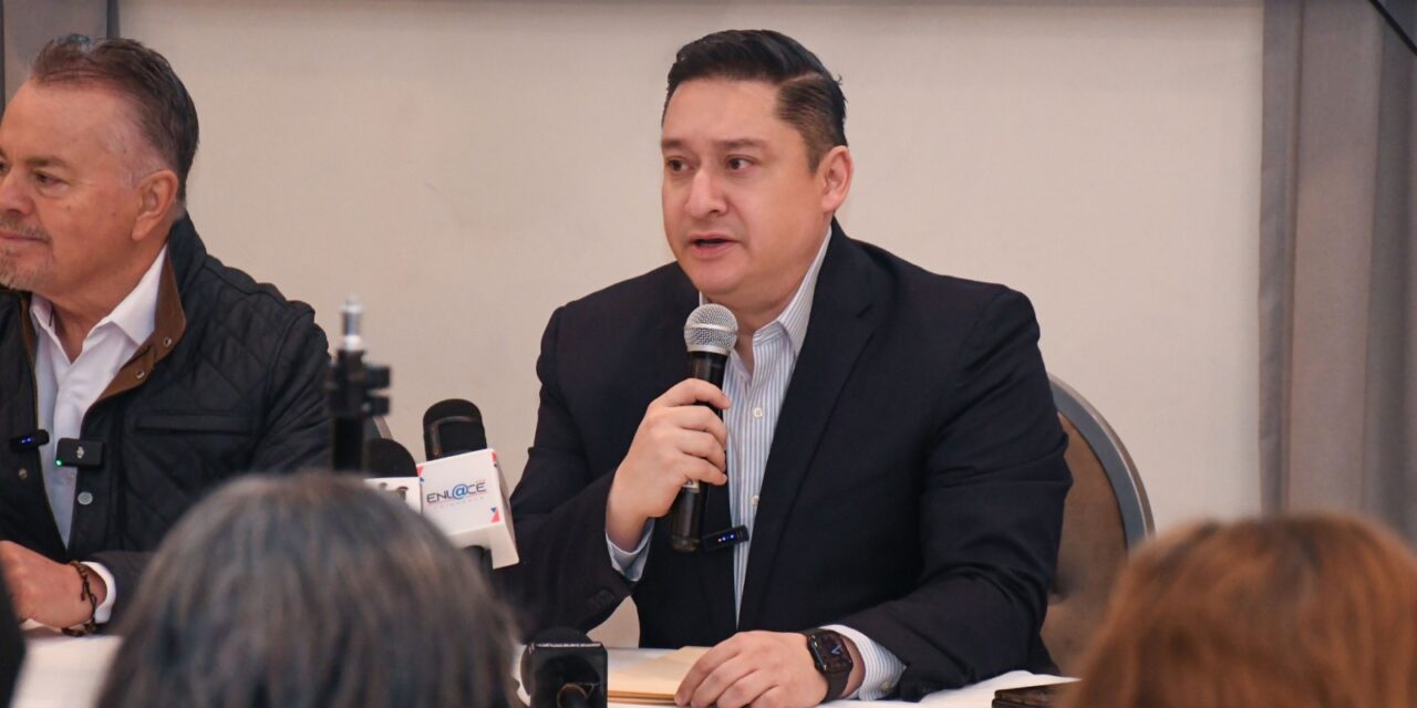 Presenta Alfredo Chávez iniciativa reformar la Ley de Aeropuertos