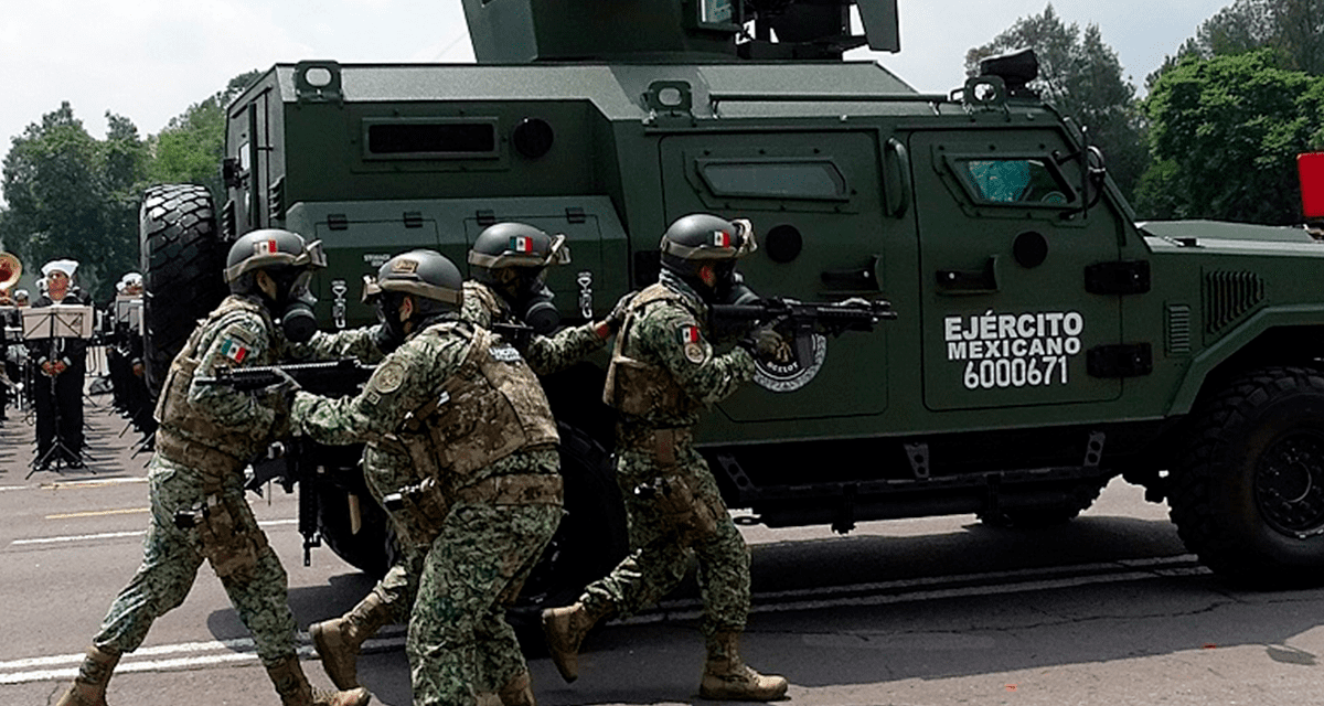 Revela México su arsenal en caso de invasión