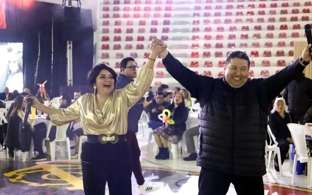 Derrocha sobrina de AMLO en festejo de cumpleaños