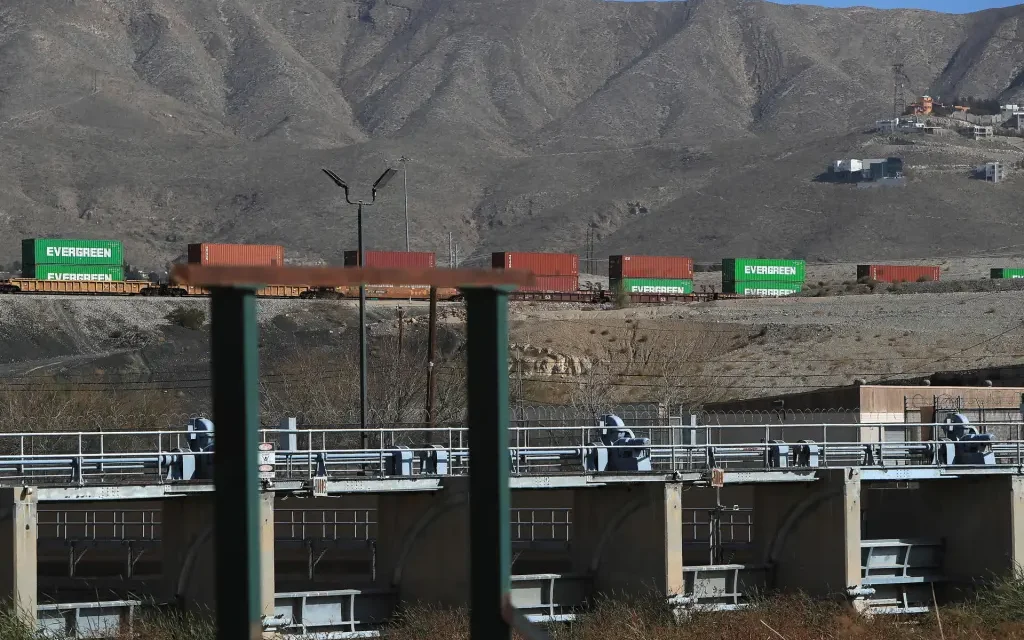 Incertidumbre por el T-MEC frena inversiones y empleo en la frontera de México