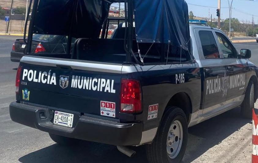 Aseguran dos menores; sus padres están de viaje