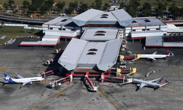 Cuba comunica a las aerolíneas se queda sin combustible para aviones por el asedio de Estados Unidos