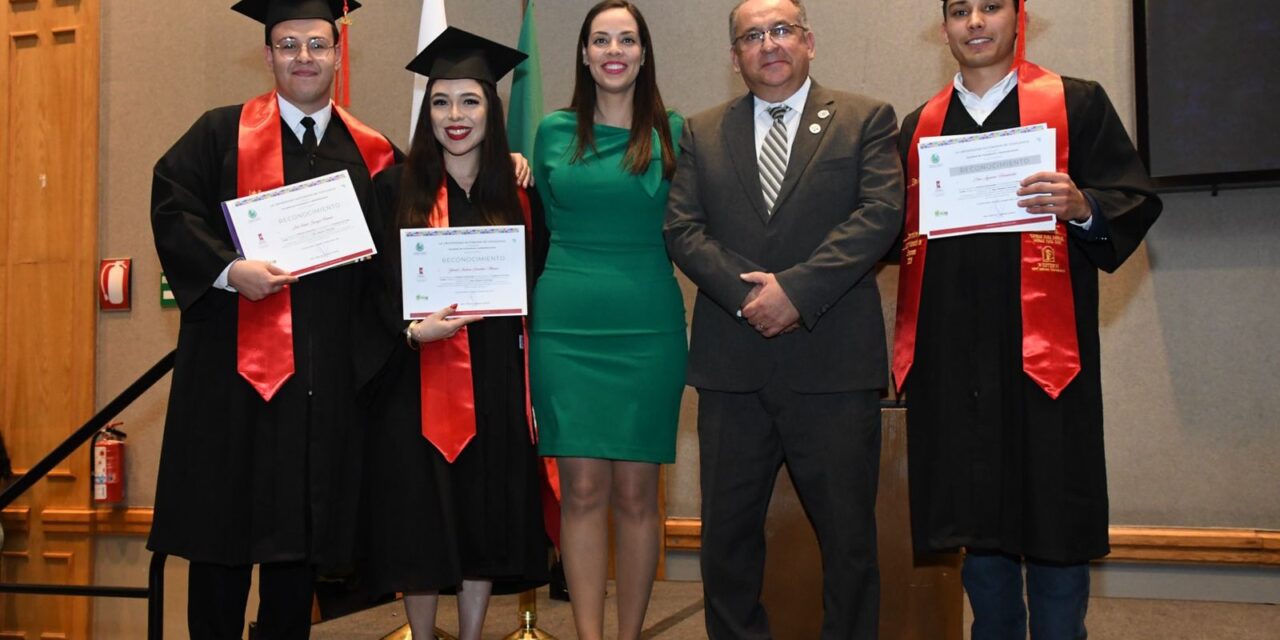Consolida la FCA-UACH su proyección internacional con primera generación de doble grado