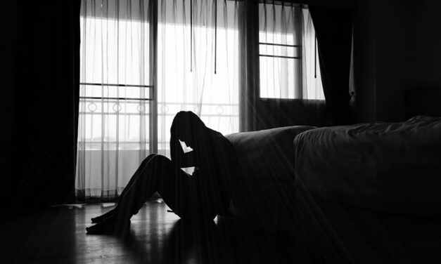 Pasan suicidios de 6 a 13 entre enero y febrero en Chihuahua